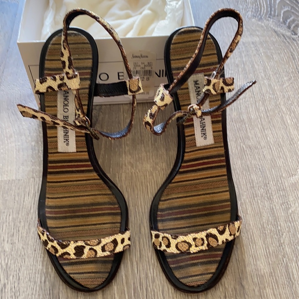 Manolo Blahnik 35.5 Lottina Leather heels in Leo